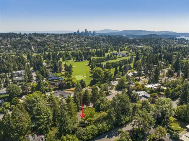 A hop, skip and a short stroll to Overlake Golf Club for swimming, tennis, and lots of activities!