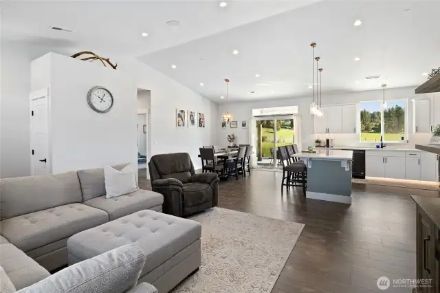 Living room, kitchen and dinning area all open perfect for entertaining.