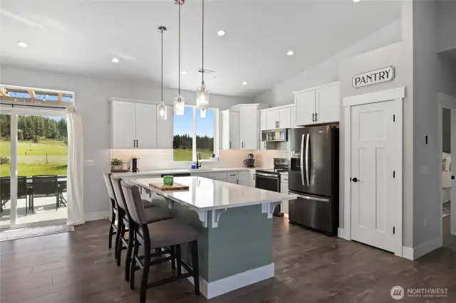 Nice size island with extra seating space.
