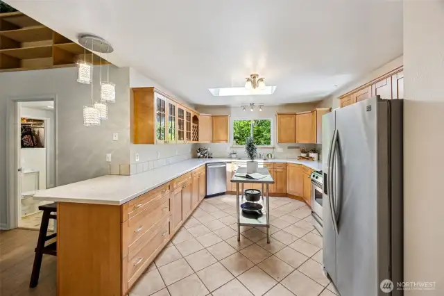 2nd Home - Spacious kitchen with eating bar.