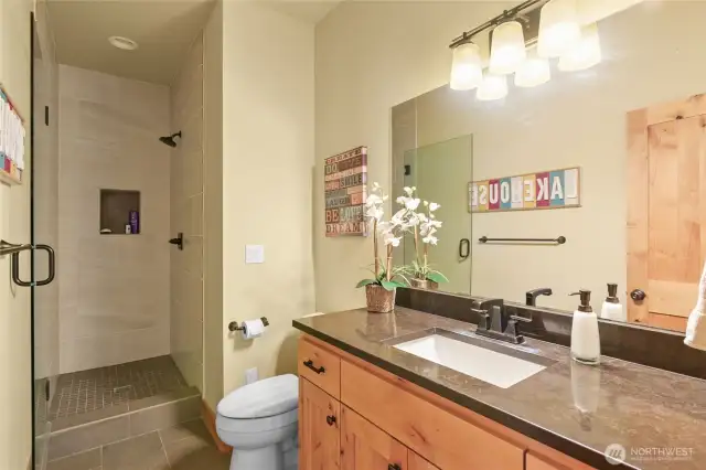 Full Bathroom main floor