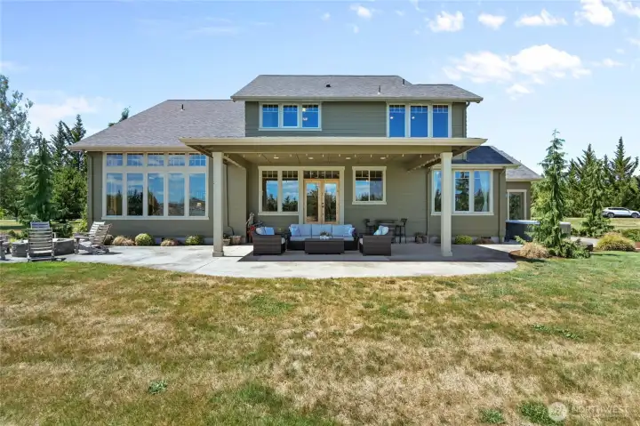 View of back of home