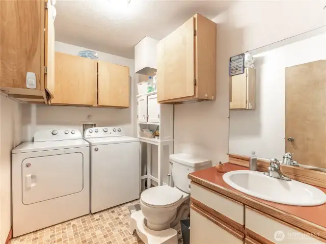 Laundry/ 1/2 bath
