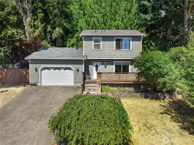 Good looking home - new roof!