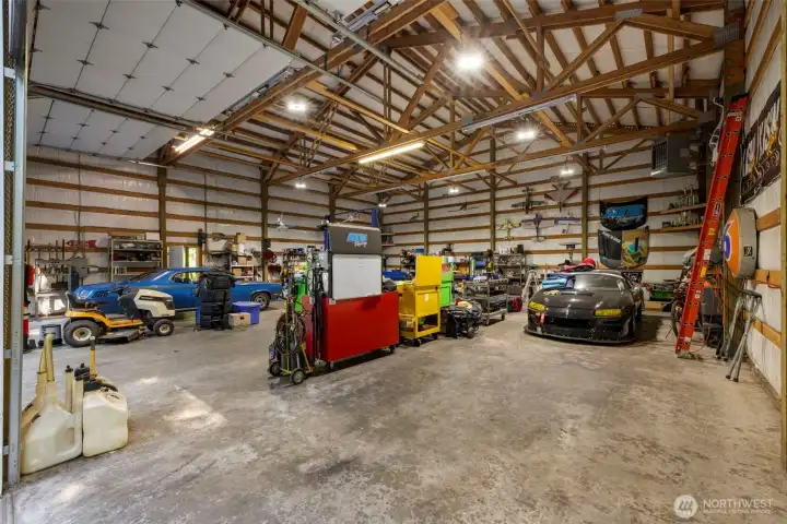 Check out this incredible space—perfect for working on vehicles, storing RVs or boats, perfect for home-based business or tackling big projects. Versatile, wide-open, and ready for whatever you need.