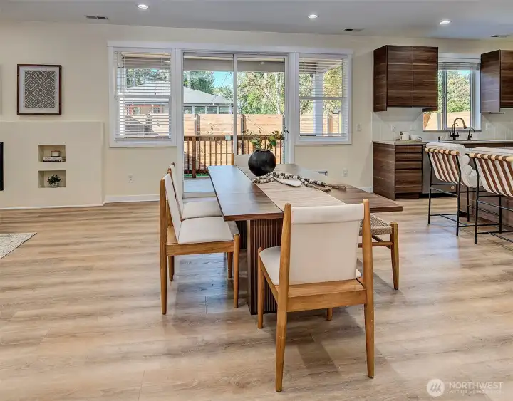 Kitchen with eating space/dining area