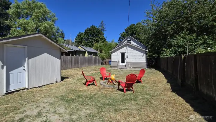 BIG backyard, big potential! Think ADU, garage with alley access, or just enjoy the space.