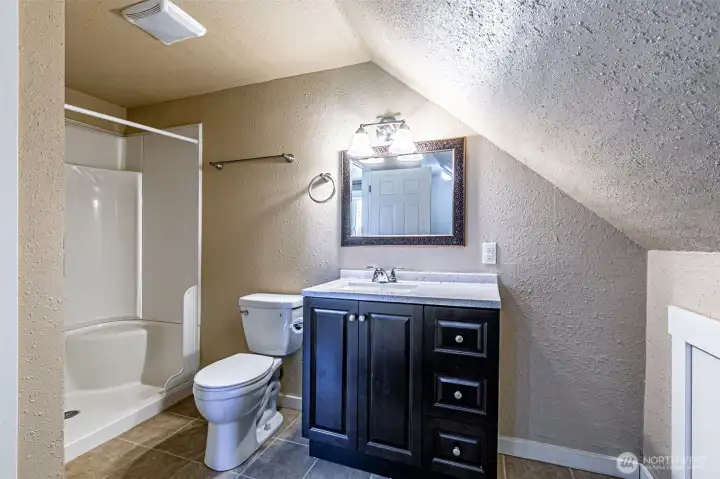 Upper 2nd bedroom and ensuite bath