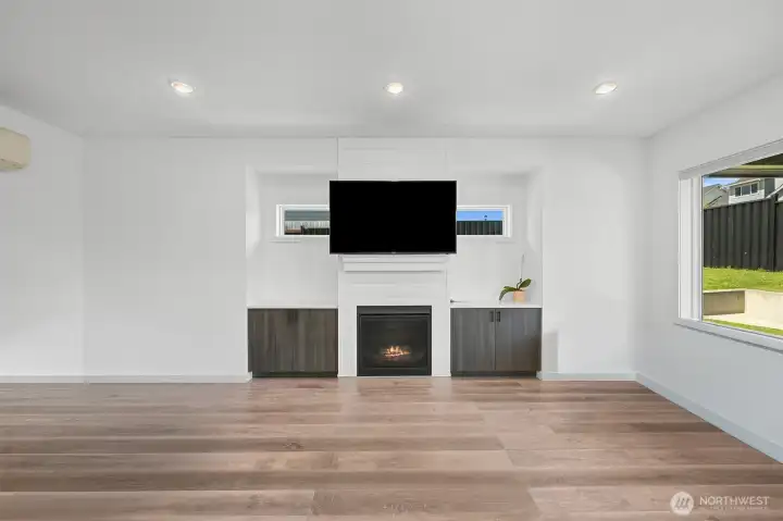 Living Room featuring a Beautiful fireplace