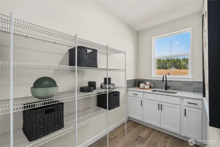 Photos of model home. Same floor plan. Actual colors and finishes may vary. See site agent for details.