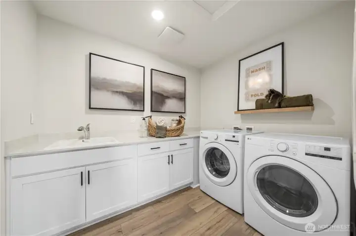 Photos of model home. Same floor plan. Actual colors and finishes may vary. See site agent for details.