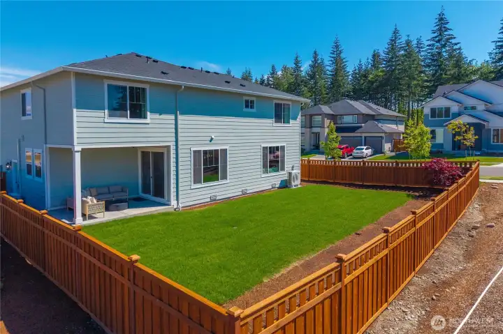 Photos of model home. Same floor plan. Actual colors and finishes may vary. See site agent for details.