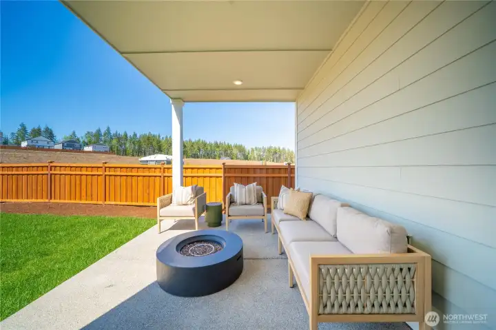Photos of model home. Same floor plan. Actual colors and finishes may vary. See site agent for details.