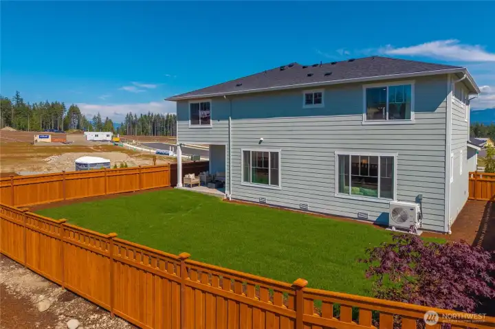 Photos of model home. Same floor plan. Actual colors and finishes may vary. See site agent for details.