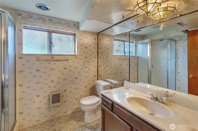 Bathroom downstairs