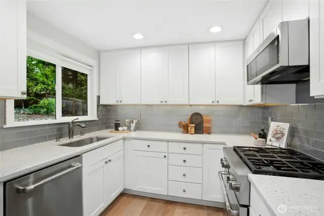 Remodeled in 2019 with new cabinetry, Quartz counters and beautiful subway tile.