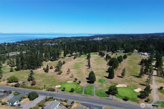 Near Peninsula Golf Club