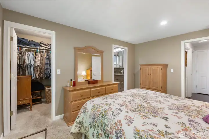 Large primary bedroom, includes walk in closet, and beautifully tiled ensuite!