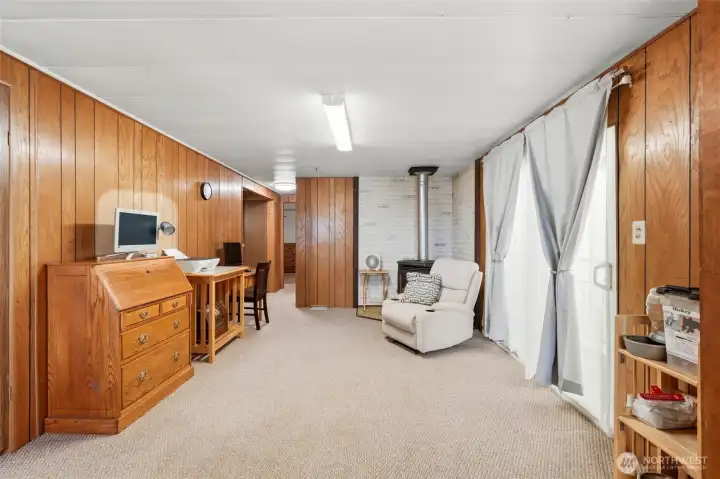 Additional living room