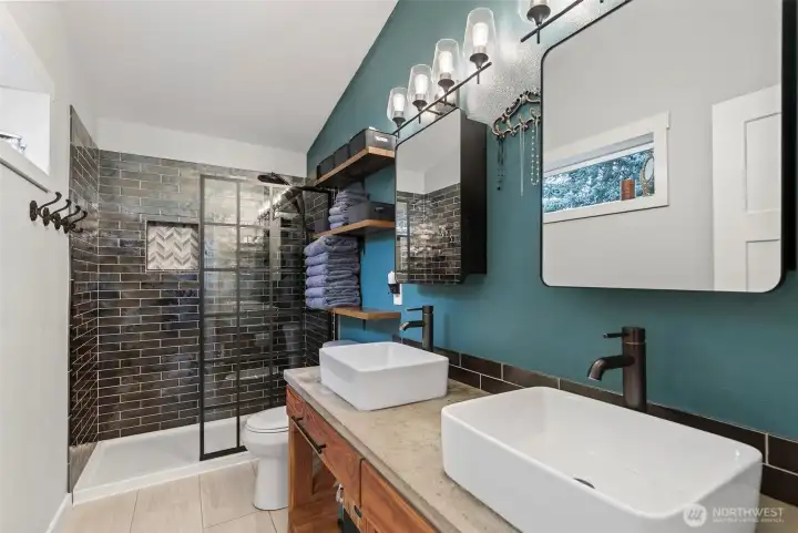 Owner's Suite Bathroom - Double Sinks