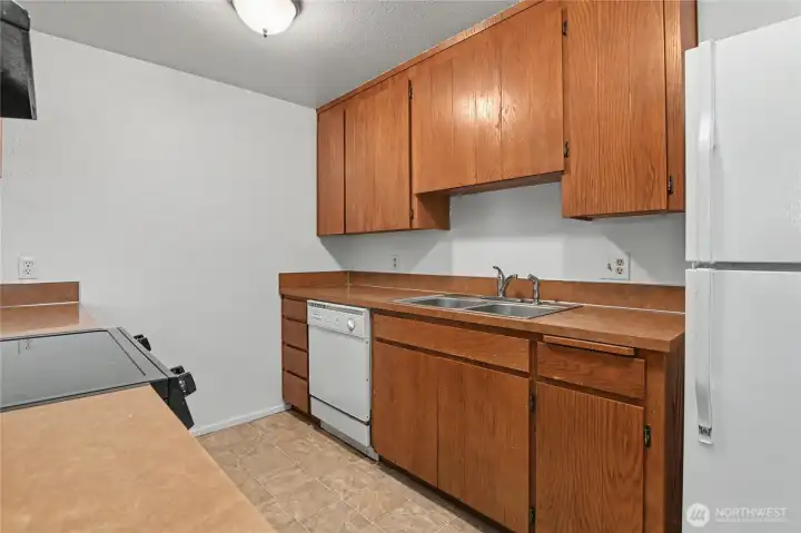 Unit B - Kitchen