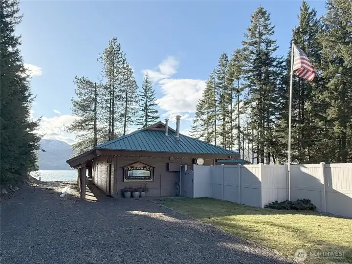 Pineloch Sun clubhouse