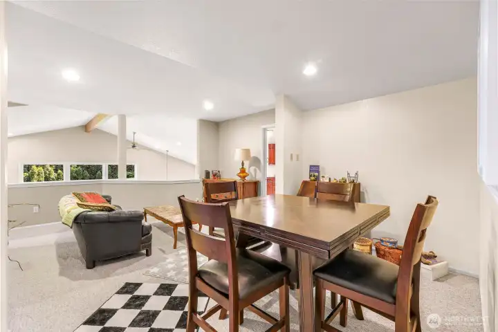2nd floor living space