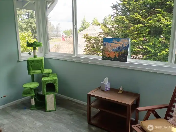 2nd floor sun room