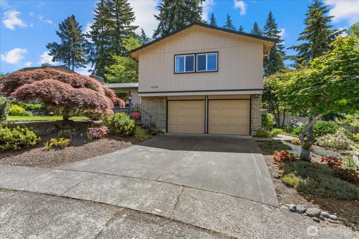 Lovingly maintained by the original owner, this home reflects decades of pride of ownership and thoughtful care Lovingly maintained by the original owner, this home reflects decades of pride of ownership and thoughtful care
