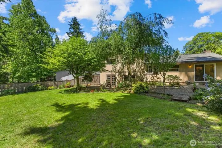 Peaceful, private backyard oasis Peaceful, private backyard oasis