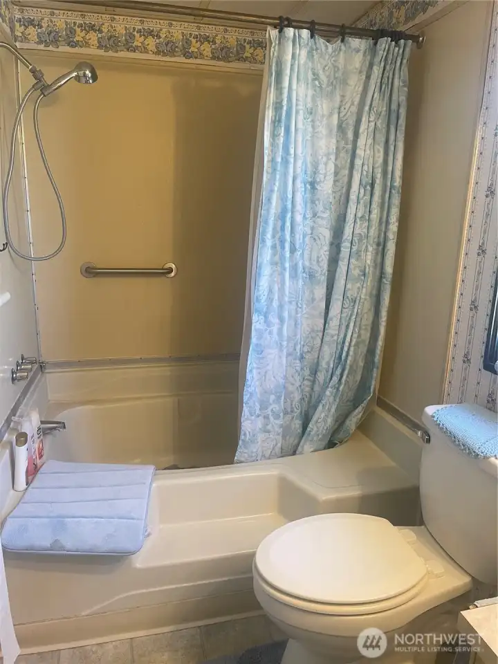 MASTER TUB