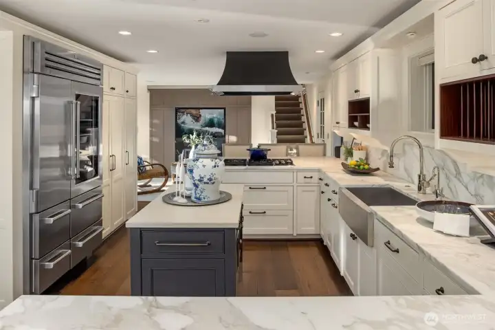 Island and high end appliances Island and high end appliances