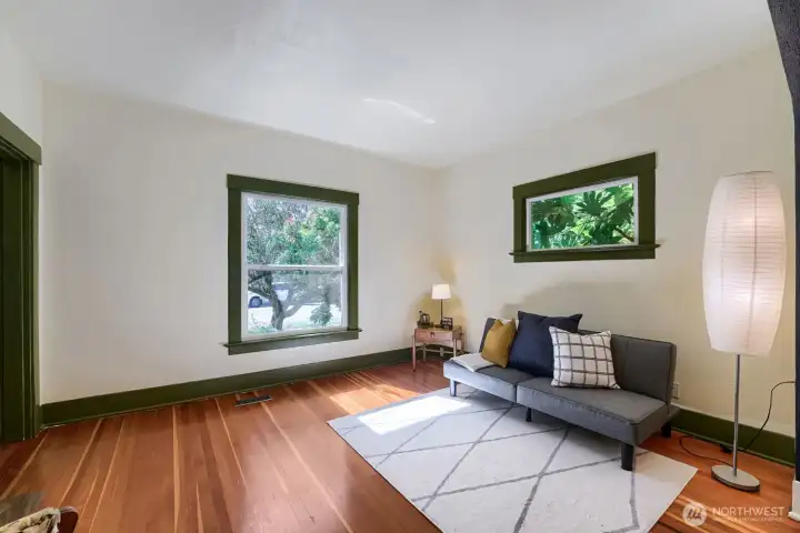 Large windows bring light in!