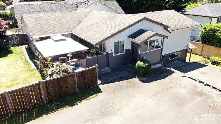 top-down aerial photo showing the driveway top-down aerial photo showing the driveway