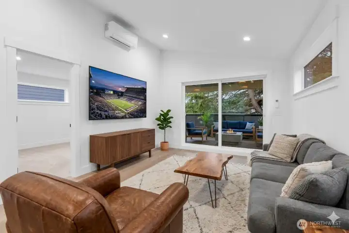 Top floor bonus room (virtually staged)
