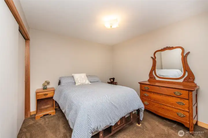 2nd Bedroom