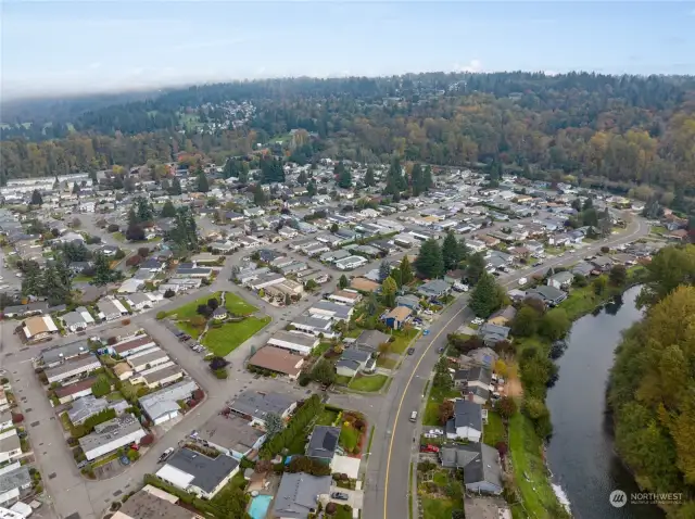 Community is next to the trails along Green River.