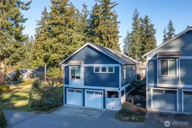 Well designed home, with all the amenities! Spacious & insulated 2 car garage and private patio entrance. New exterior paint. Plenty of windows for ample light and views!