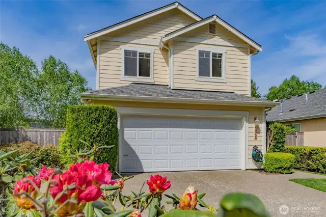 Located in the desirable Bridlewood Neighborhood
