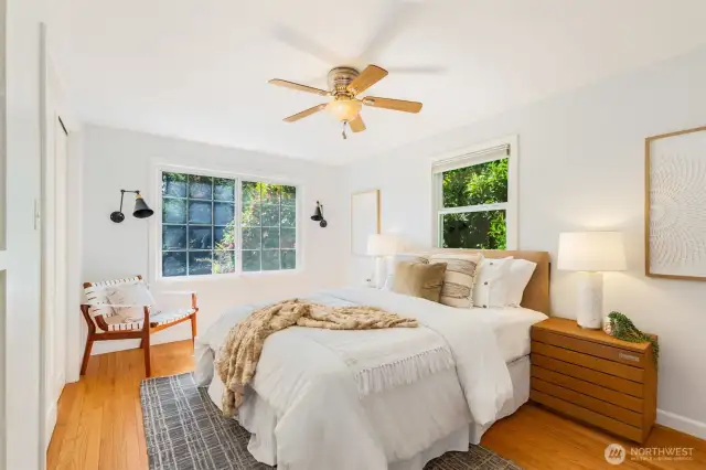 2 beds up and 1 on the lower level! Smart  Layout Alert: Bedrooms are nicely secluded  from the living spaces.