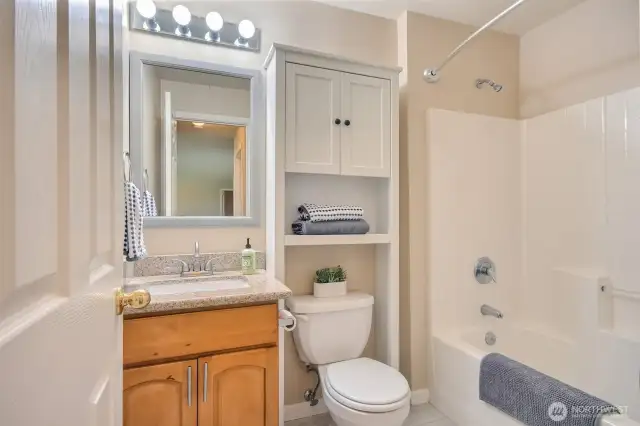 Full bath on lower floor