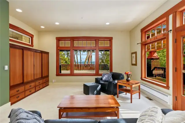 Large windows let in light and amazing views of Mt. Ranier.