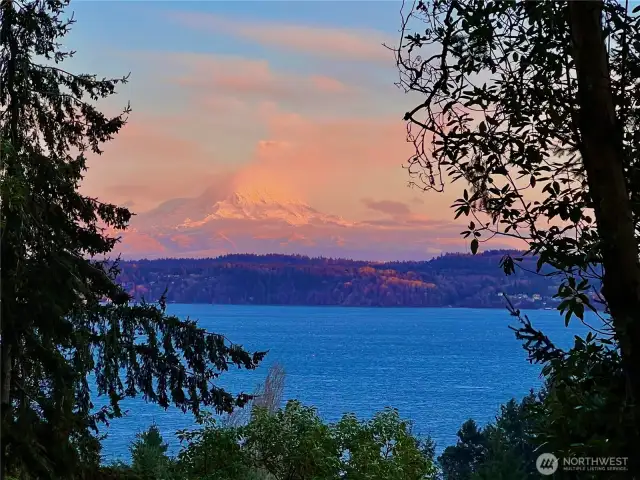 Mountain sunrise, greeting a new day!