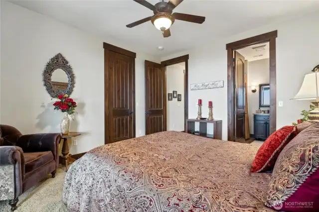 Secondary bedroom
