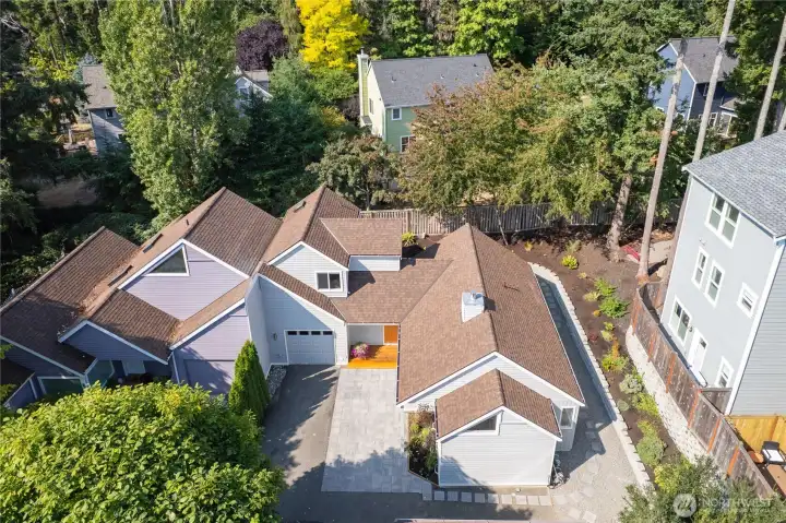 This home just had a new roof installed by Valentine Roofing. The roofing warranty transfers to the new owner.