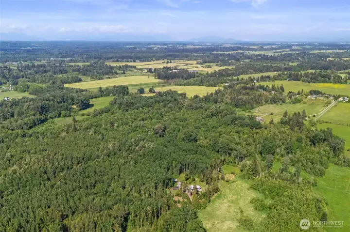 Private and secluded home off of Bay Road, Ferndale WA.