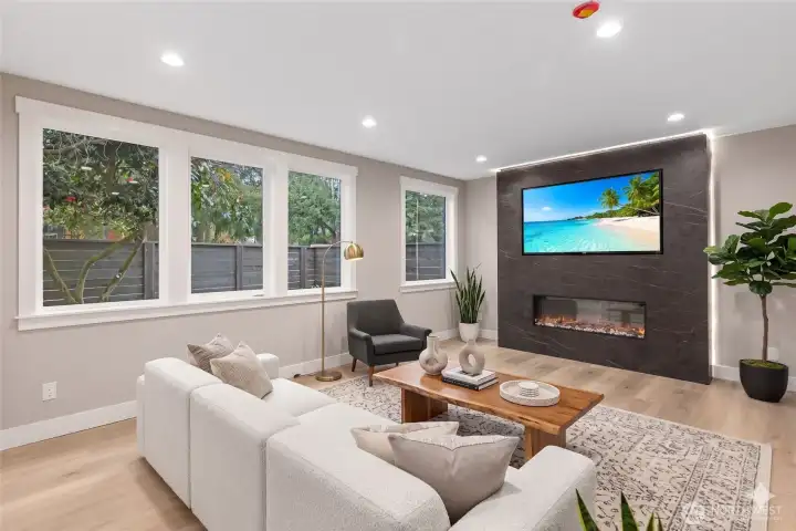 Family room (virtually staged) Family room (virtually staged)