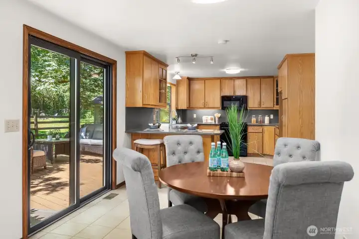 Breakfast Nook with Slider out to Deck