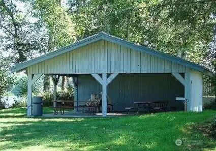 Picnic Shelter at Bill Ellis Park