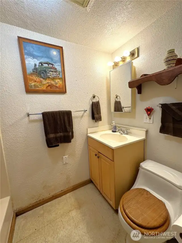 DADU full bath